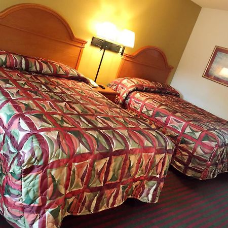 Mid-Town Inn Кларксвилл Экстерьер фото