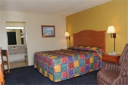 Mid-Town Inn Кларксвилл Номер фото