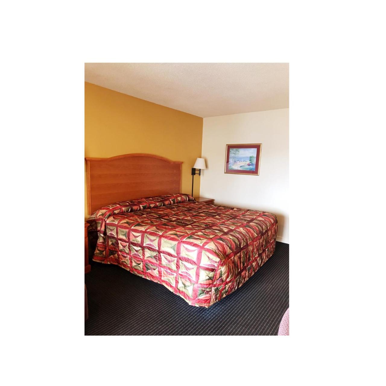 Mid-Town Inn Кларксвилл Экстерьер фото